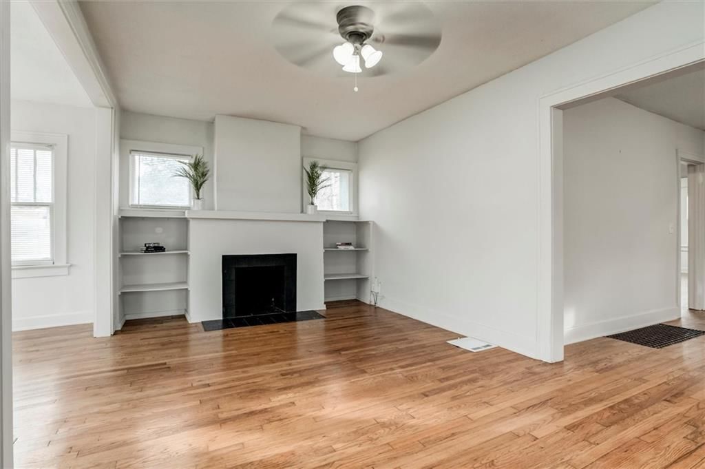 3225 E 60th Street — photo 7