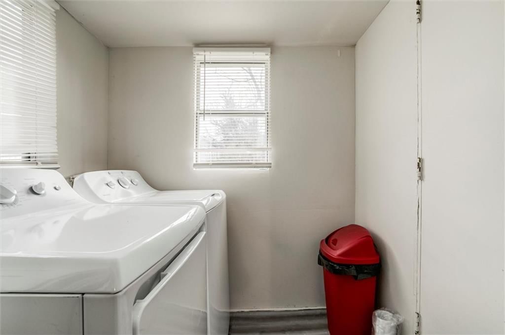 3225 E 60th Street — photo 13
