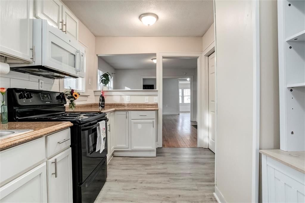 3225 E 60th Street — photo 14