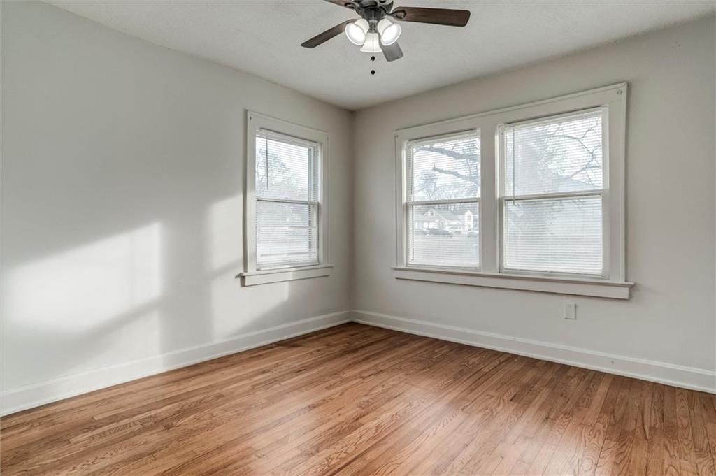 3225 E 60th Street — photo 18