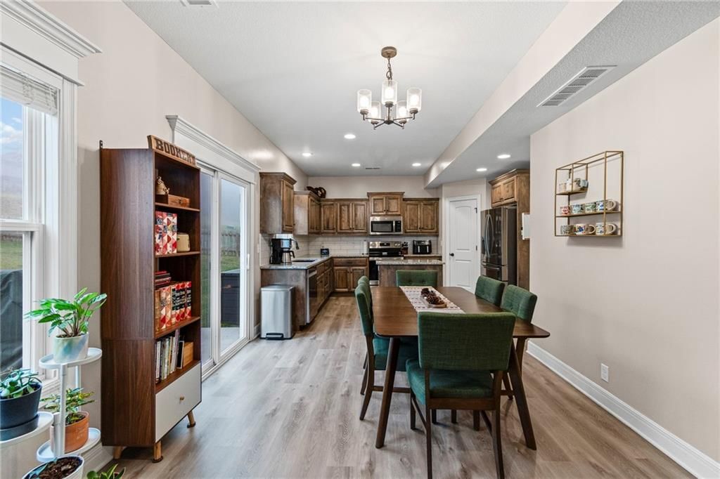 2413 SE Creek Ridge Court — photo 13