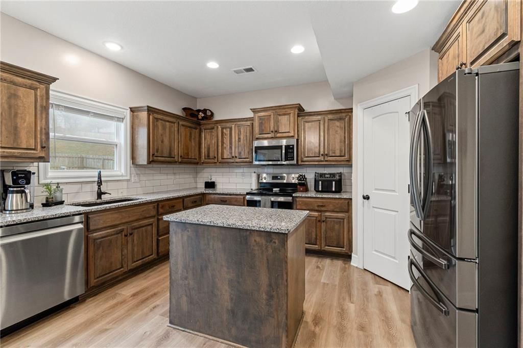 2413 SE Creek Ridge Court — photo 15