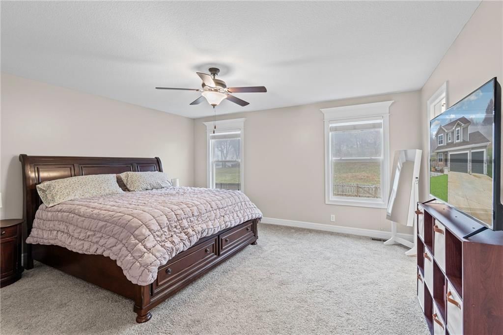 2413 SE Creek Ridge Court — photo 18