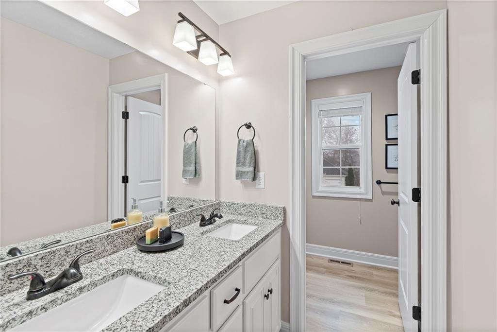 2413 SE Creek Ridge Court — photo 25