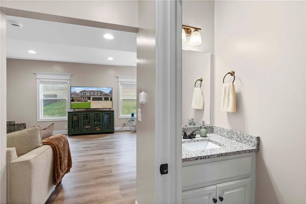 2413 SE Creek Ridge Court — photo 31