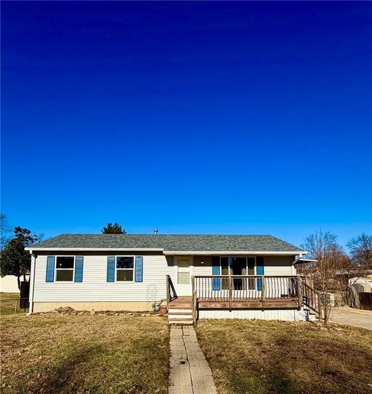 5403 Cypress Avenue — photo 1