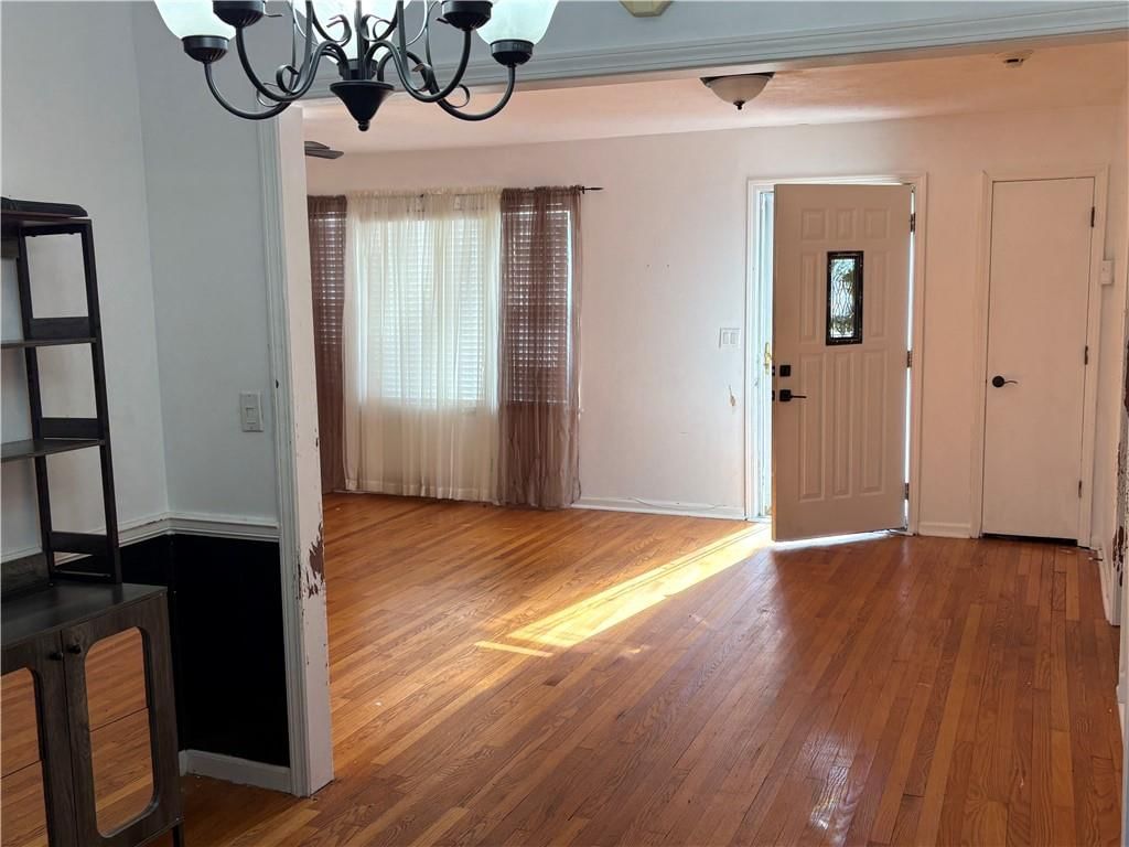 9812 Linwood Boulevard — photo 3