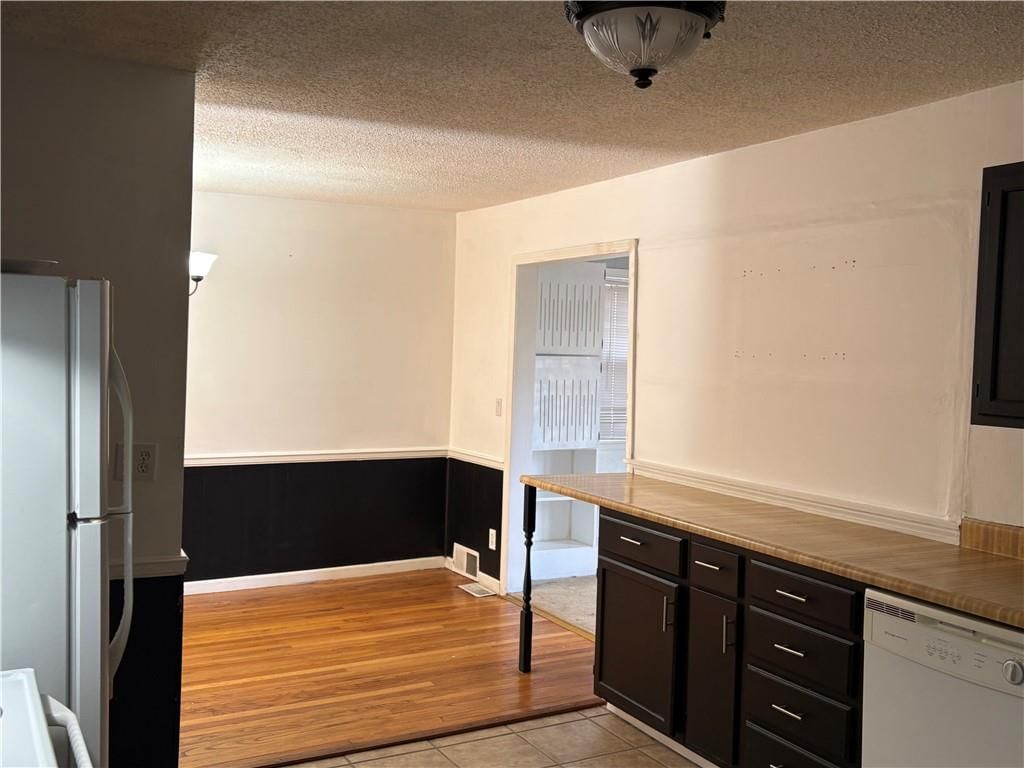 9812 Linwood Boulevard — photo 6