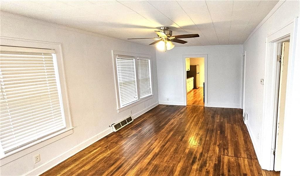 4285 E 61st Street — photo 3
