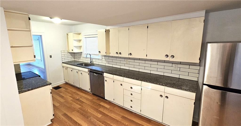 4285 E 61st Street — photo 6