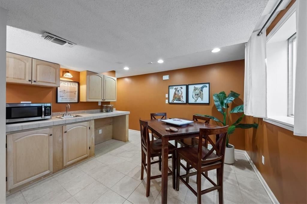 916 E Witch Hollow Street — photo 20