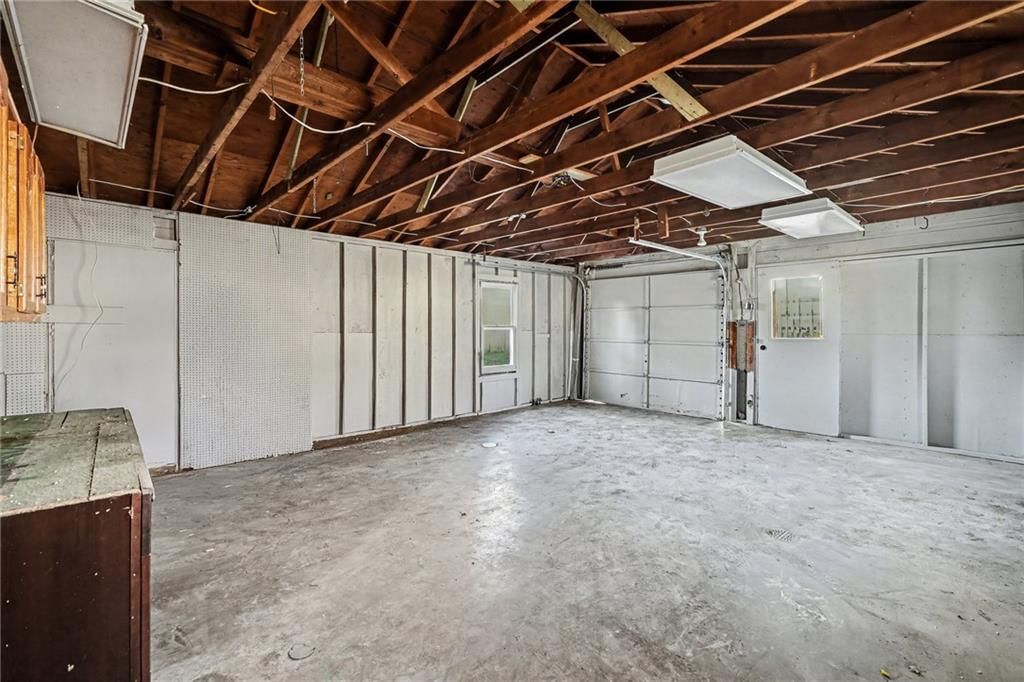 1005 E Walnut Street — photo 16