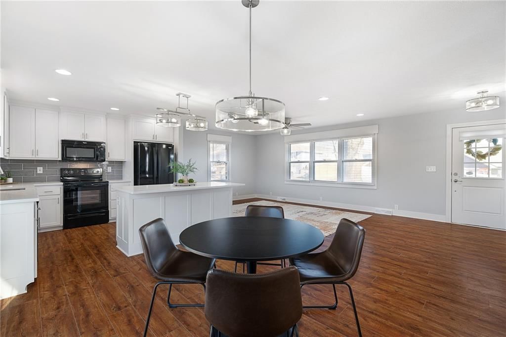 8590 Wycoff Drive — photo 5