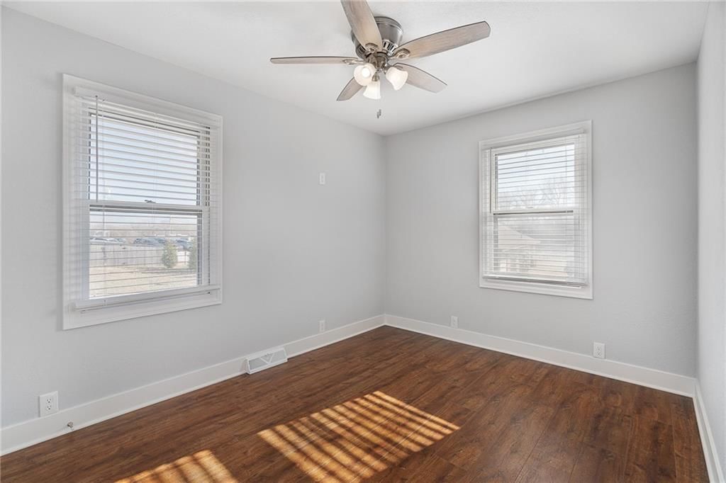 8590 Wycoff Drive — photo 10