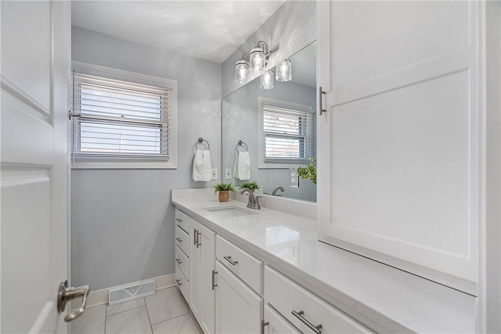8590 Wycoff Drive — photo 12
