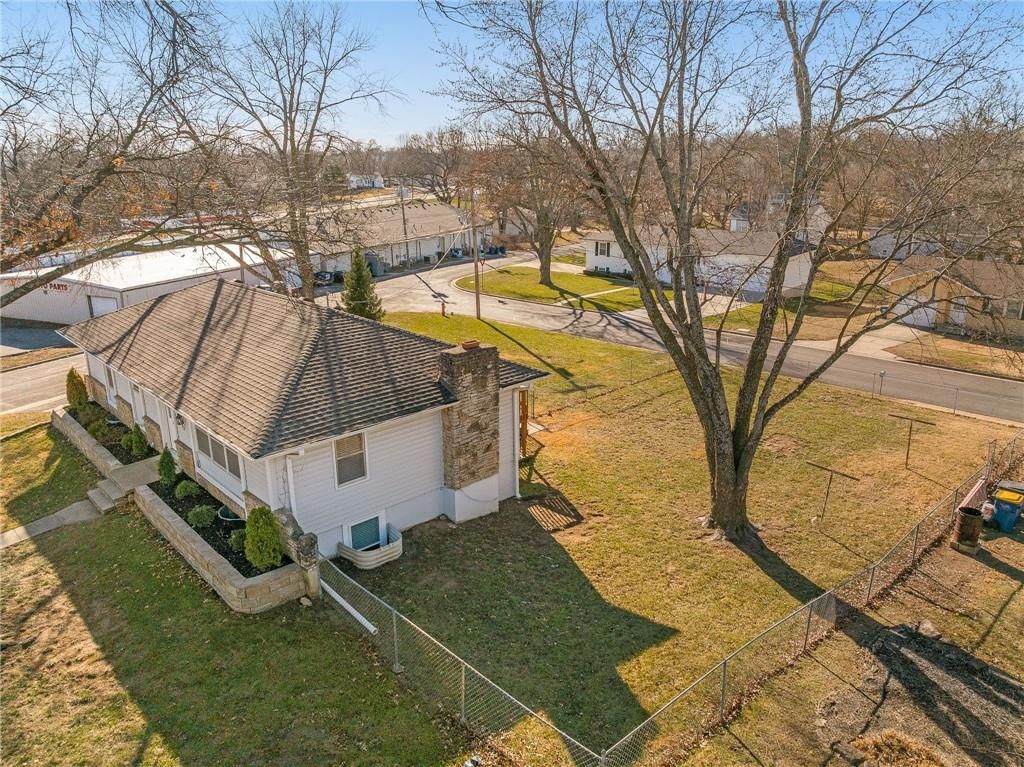 8590 Wycoff Drive — photo 20