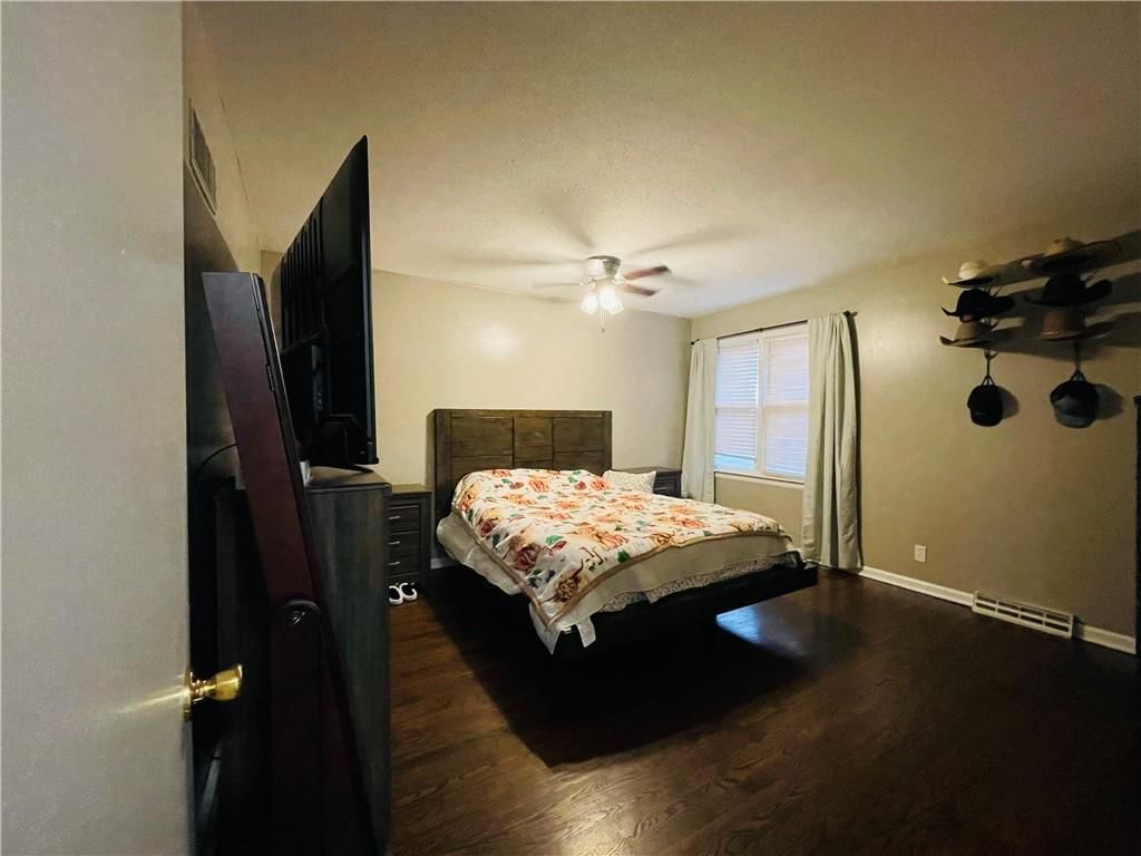 209 NW 15th Street — photo 7