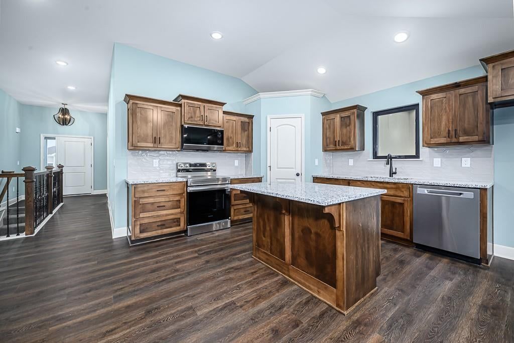 15644 Sheridan Court — photo 5