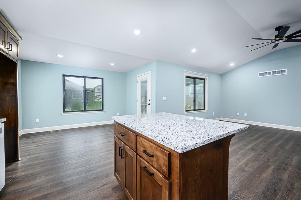 15644 Sheridan Court — photo 8