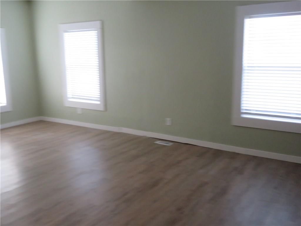 411 W Lake Street — photo 5