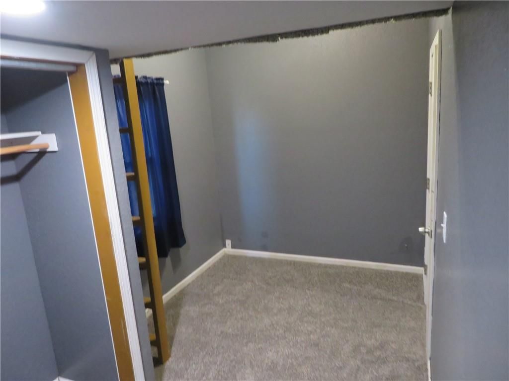 411 W Lake Street — photo 24