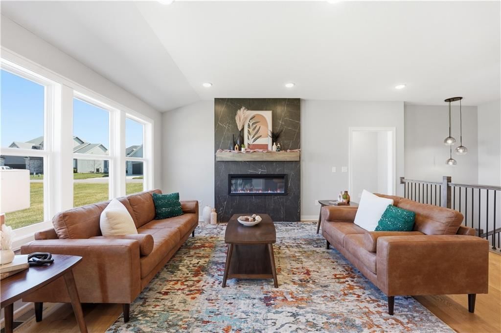 501 SW Newport Drive — photo 7