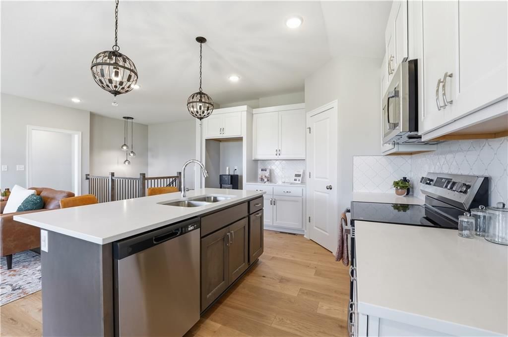 501 SW Newport Drive — photo 10