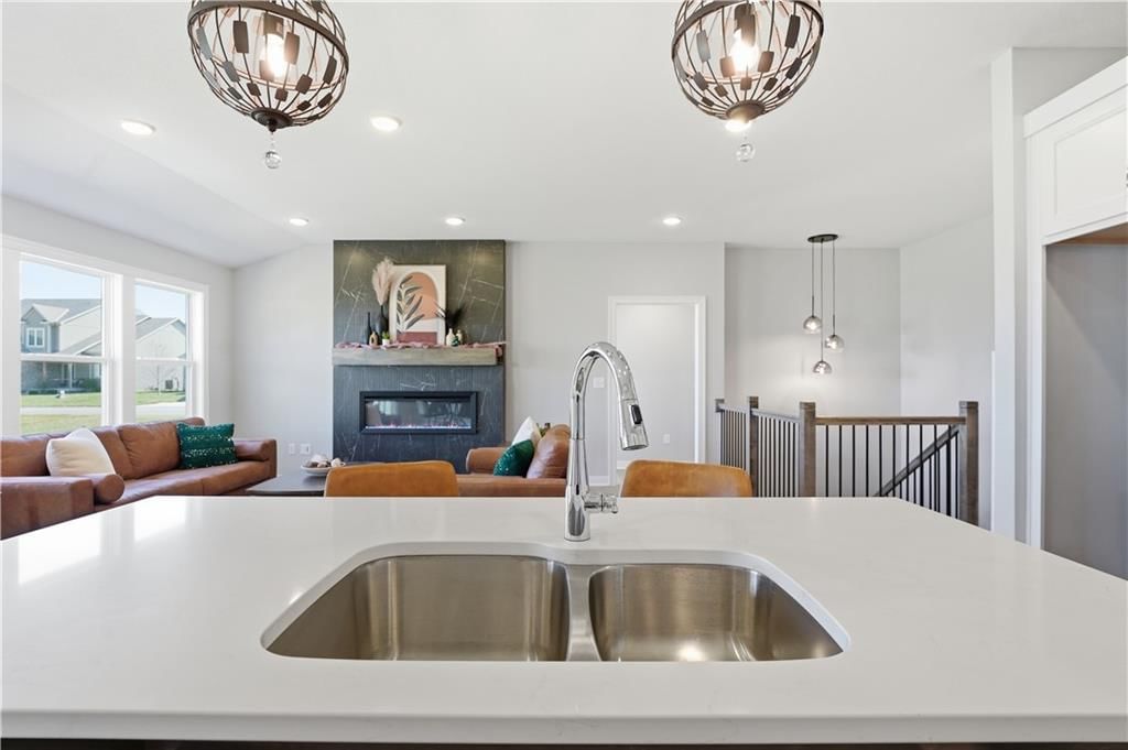 501 SW Newport Drive — photo 11