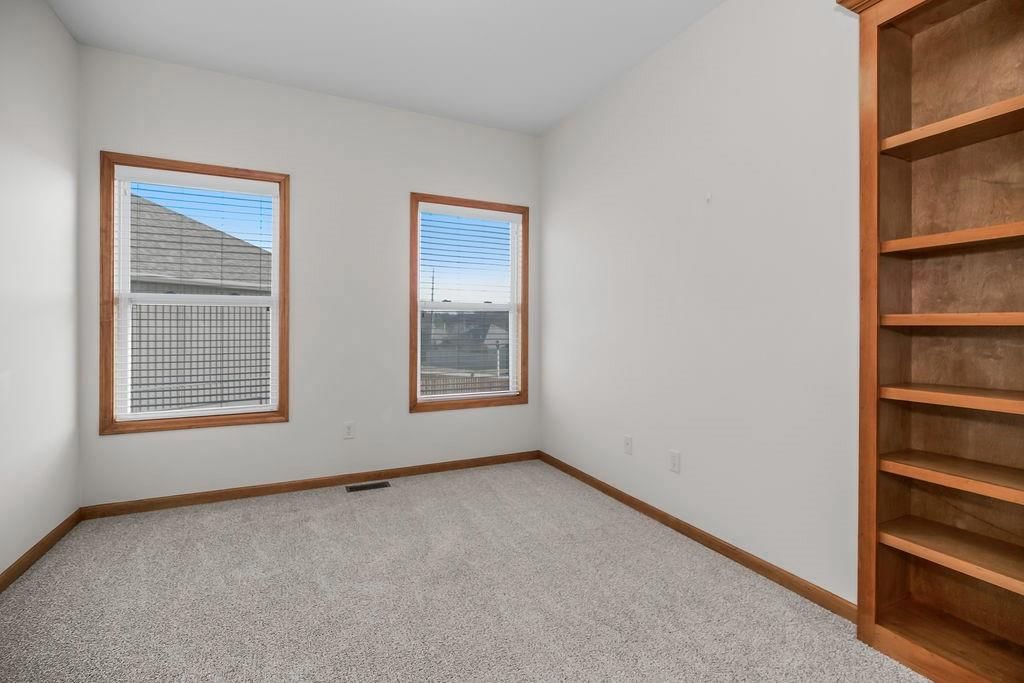 1127 SW Hoke Court — photo 21