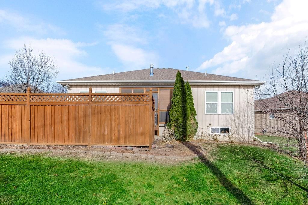 1127 SW Hoke Court — photo 31