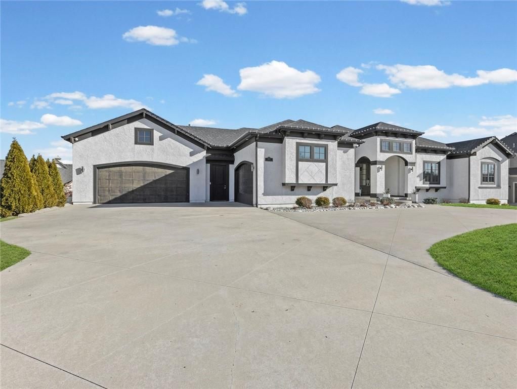 8605 NE Shoal Creek Parkway — photo 2