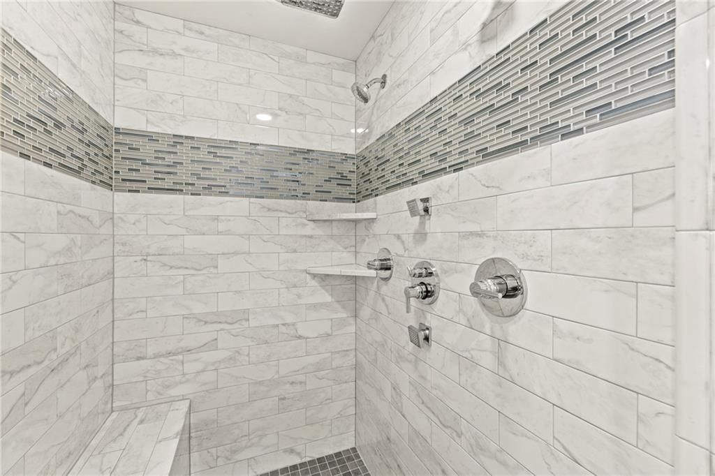 8605 NE Shoal Creek Parkway — photo 22