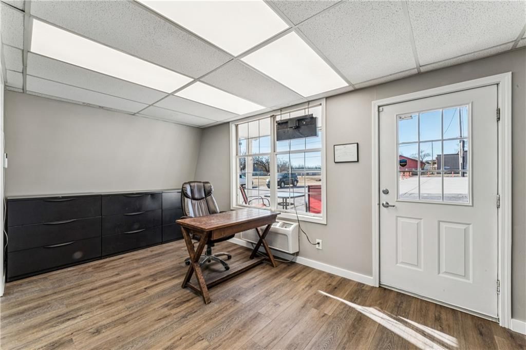 214 N Main Street — photo 11