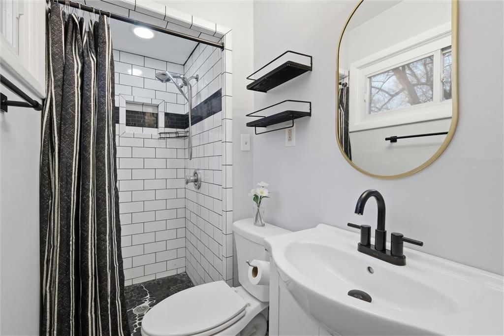 9629 Beacon Avenue — photo 24