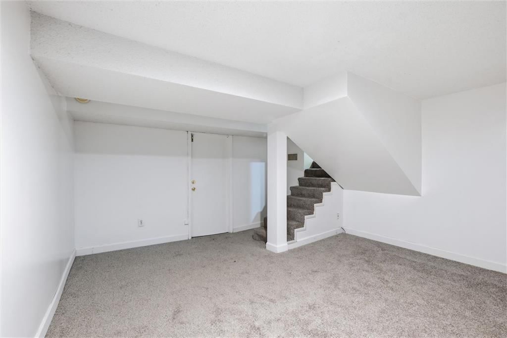 9629 Beacon Avenue — photo 31