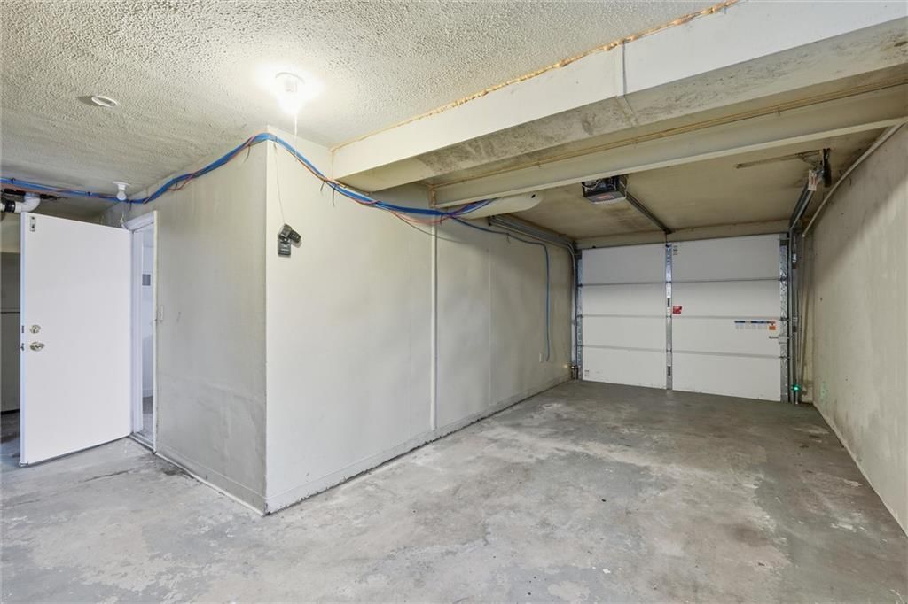 9629 Beacon Avenue — photo 32