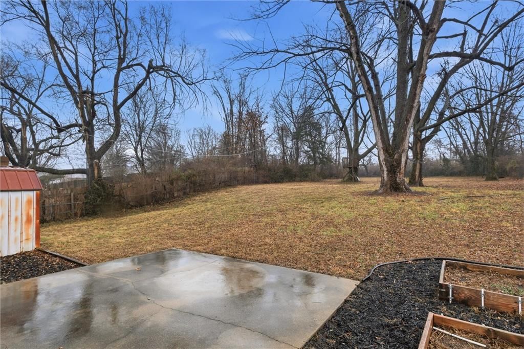 9629 Beacon Avenue — photo 34