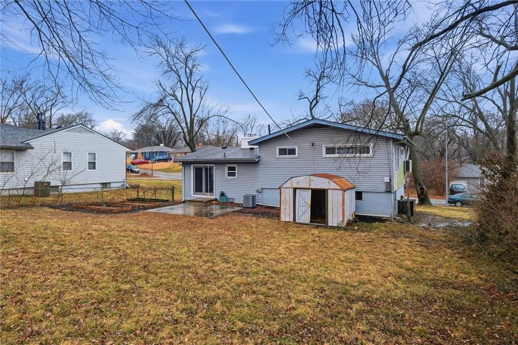 9629 Beacon Avenue — photo 37