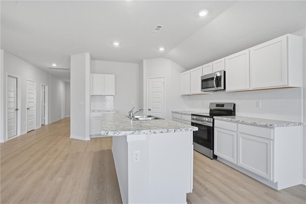 521 SE Nelson Drive — photo 12