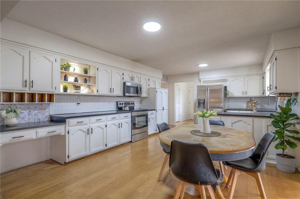 14102 Denver Avenue — photo 10