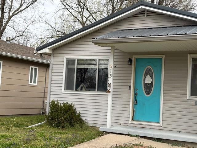 518 W 4th Street — photo 26