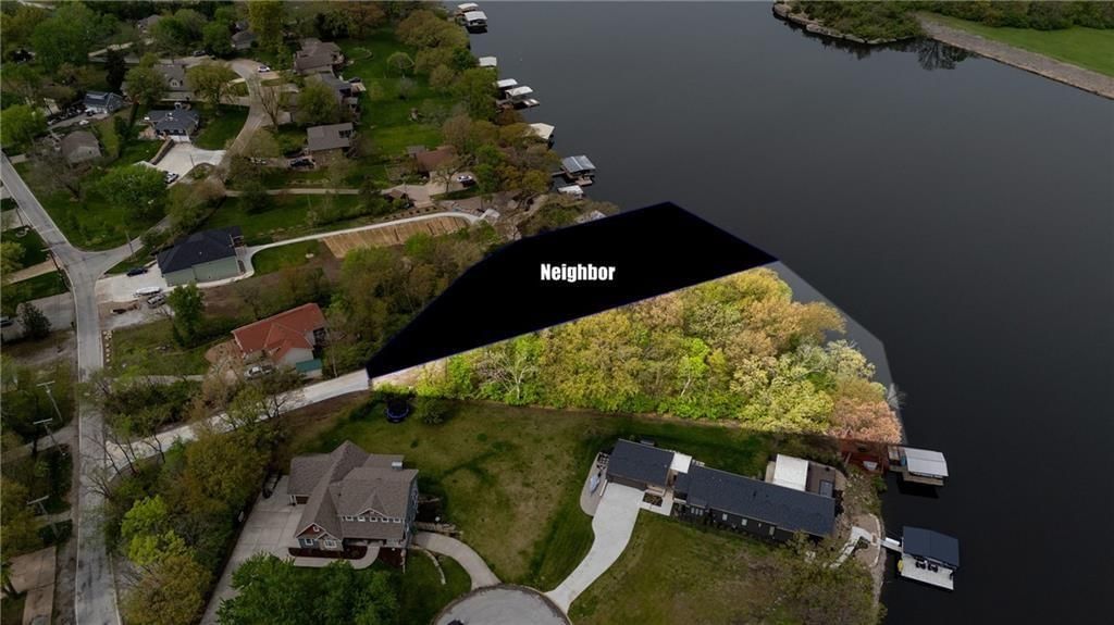 1676 NE Ozark Drive, Lee's Summit, MO: listing photo 3