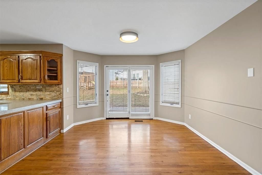 2704 NW Bent Tree Circle — photo 7