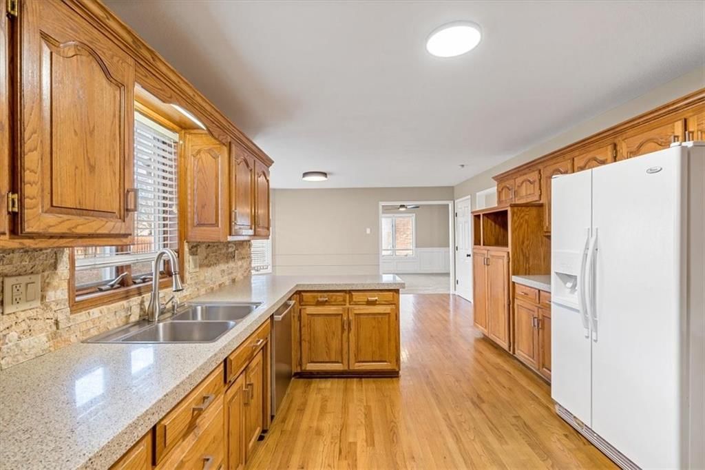 2704 NW Bent Tree Circle — photo 11