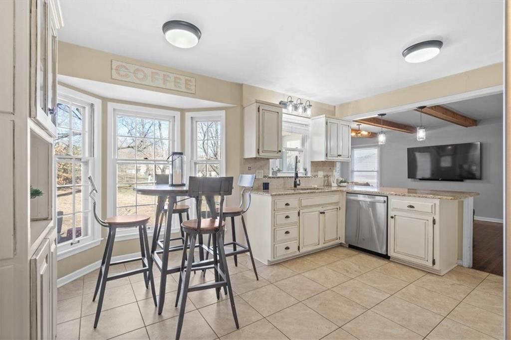 634 W Santa Fe Trail — photo 9