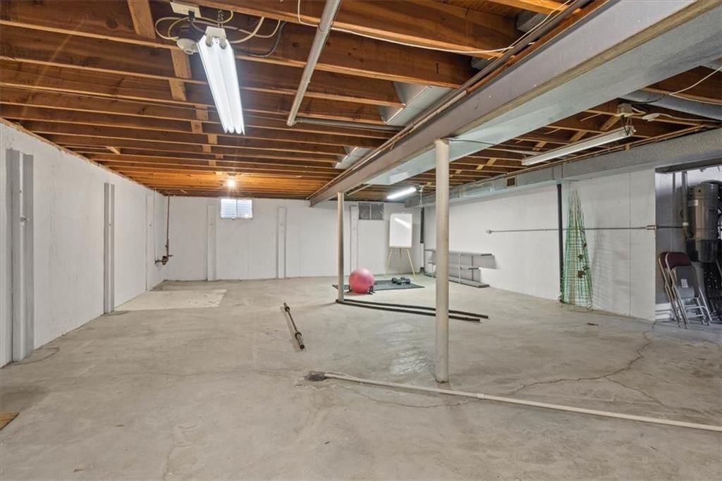 634 W Santa Fe Trail — photo 32