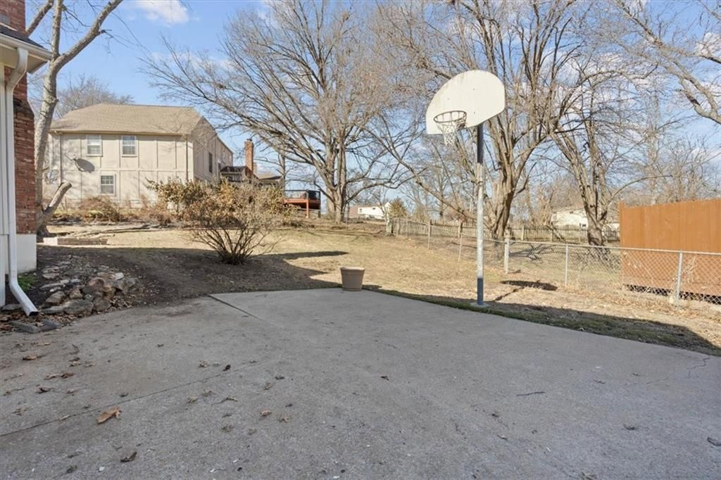 634 W Santa Fe Trail — photo 36