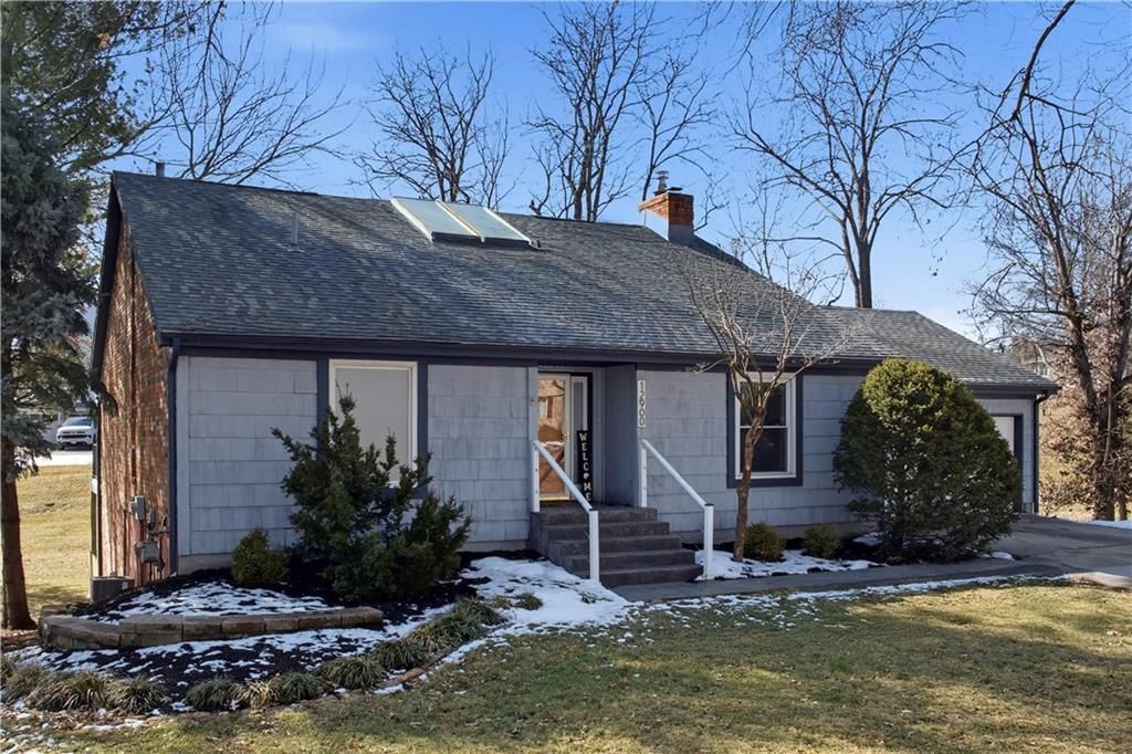 12900 McGee Street — photo 2