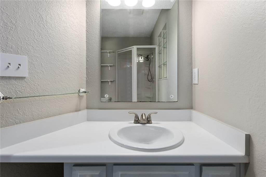 7421 NW 76th Terrace — photo 43