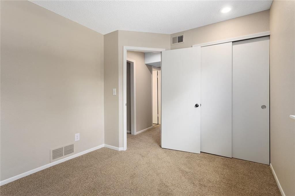 7421 NW 76th Terrace — photo 45